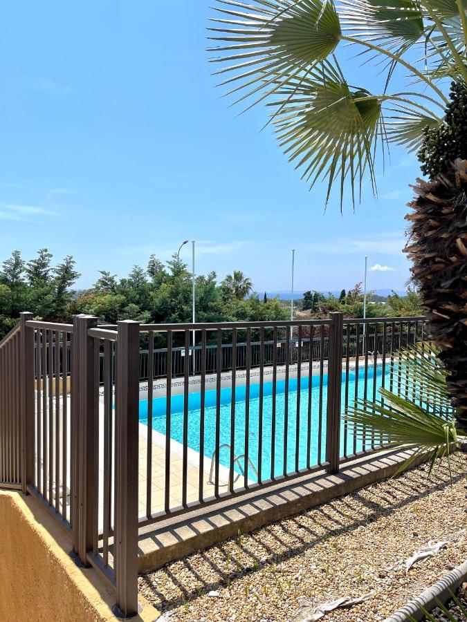 Appartement Vue Exceptionnelle Saint-Raphael  Exterior photo